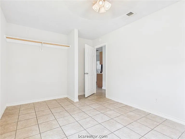 1902 Finfeather Rd #B — Photo 14