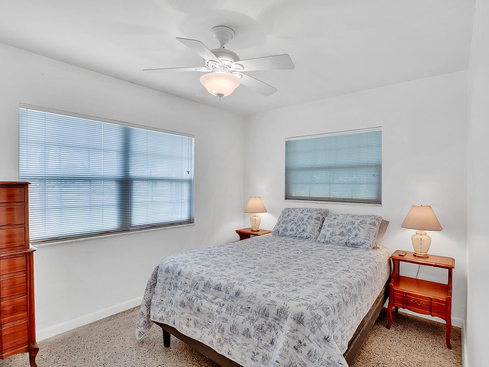 1st image of 1425 20th Avenue