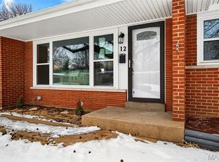 12 Thackery Ct, Florissant, MO 63031