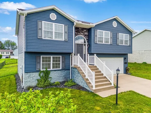 105 Luzerne Ave S, Uniontown, PA 15401