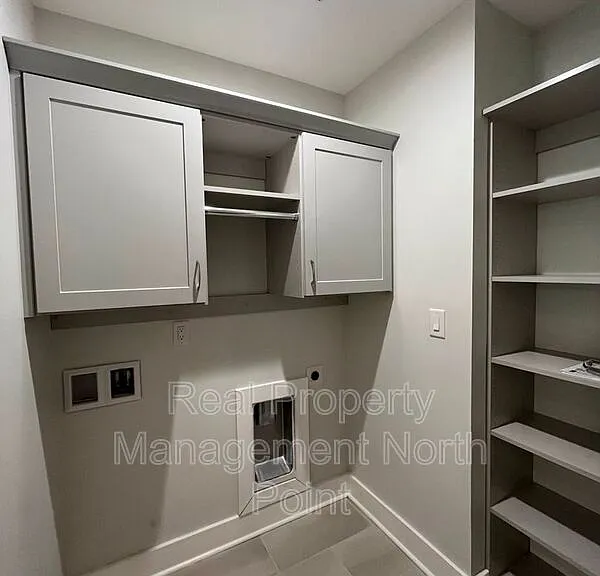 111 Birch St — Photo 48