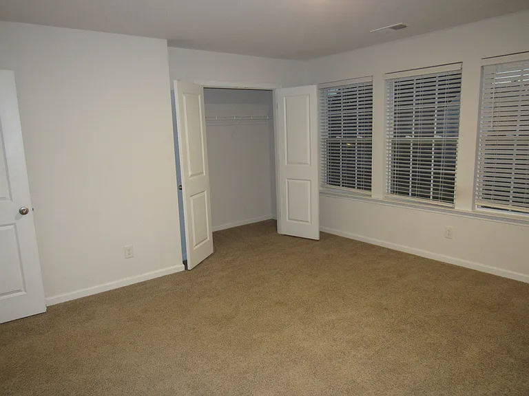 114 Sequoia Forest Dr — Photo 17