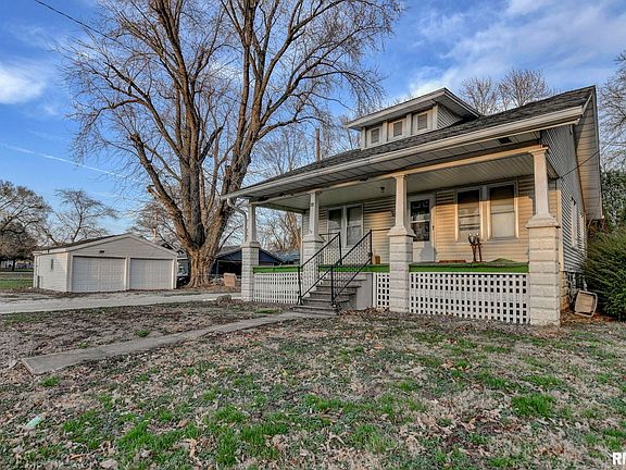 3rd image of 408 S Cherokee St