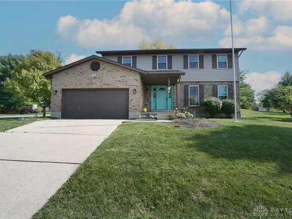 5289 Crossbridge Dr, West Chester, OH 45069