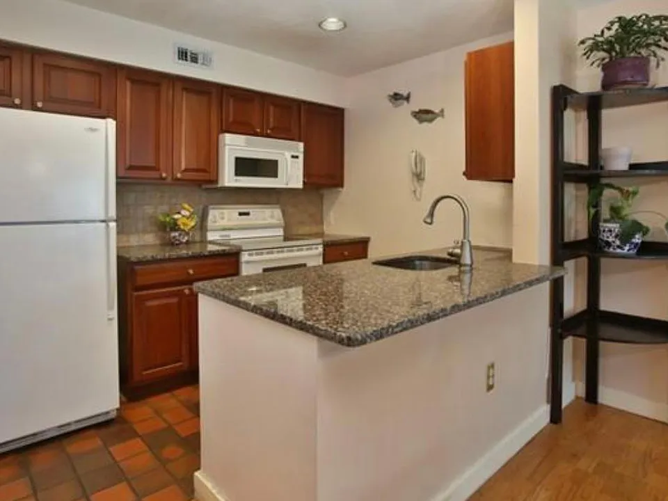 171 Swanton St #1