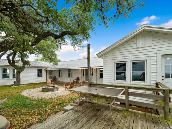 10801 County Road 116, Kenedy, TX 78119