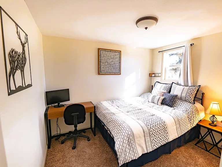 220 Burland Dr — Photo 9