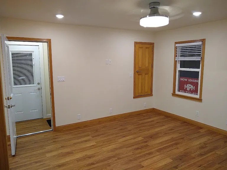 2921 Lincoln Way #2 — Photo 8