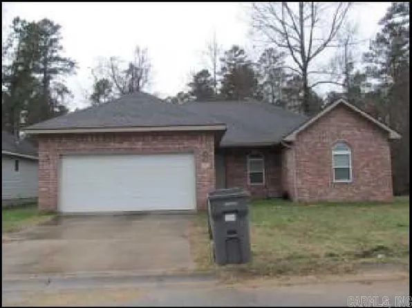590 Wisteria Dr, Bauxite, AR 72011