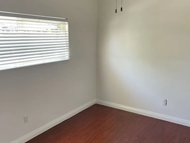 Apt 7222 Whittier — Photo 18