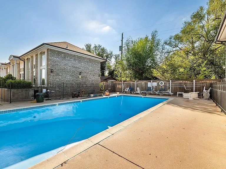 725 N Stackman Dr #3 — Photo 21
