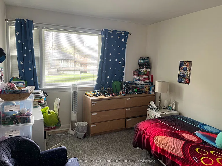 156 Cocksfield Ave — Photo 8