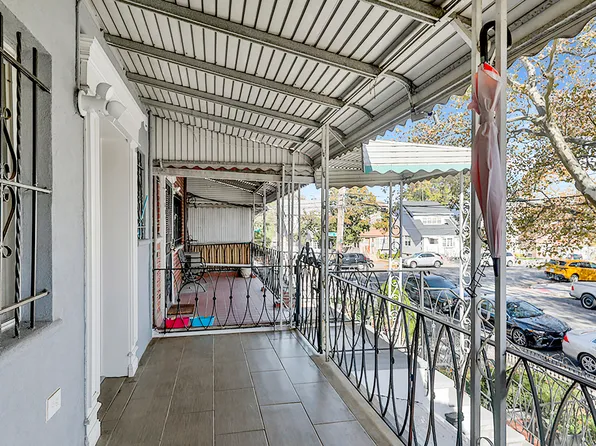 2008 East 52nd Street image 4 of 34