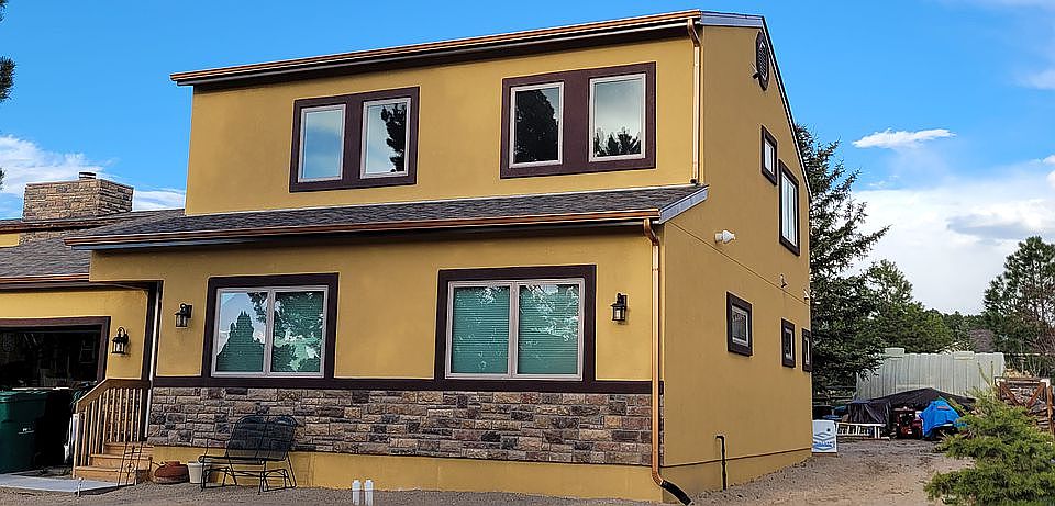 2nd image of 18160 Briarhaven Ct