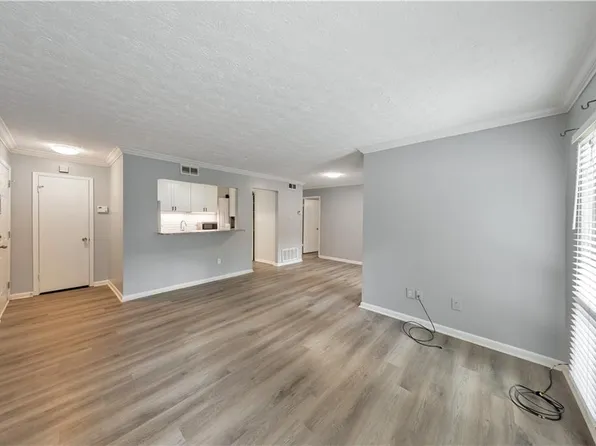 5159 Roswell Rd Unit 6, Sandy Springs, GA 30342