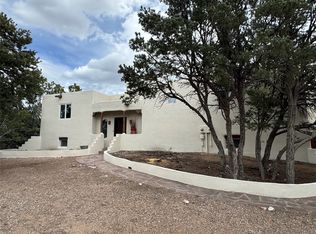 14 Joy Ln, Santa Fe, NM 87508