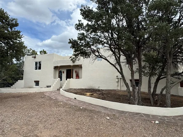 14 Joy Ln, Santa Fe, NM 87508