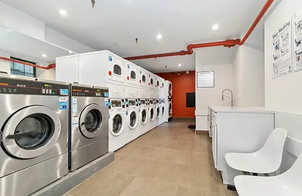 Rented by MOTION New York | media 7