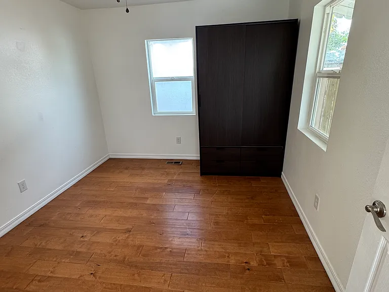 1338 Pine St — Photo 16