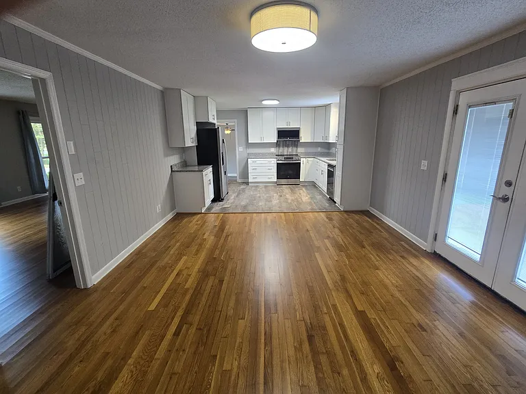 1003 Greenhill St — Photo 10