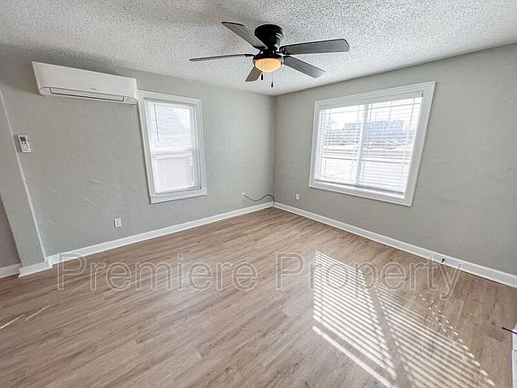 3rd image of 844 Washington Blvd Unit 844