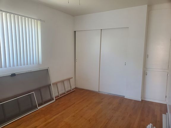 5th image of 4541-43 Glacier Ave #4541