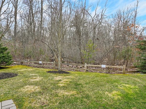 2nd image of 17 Stonebrook Ct