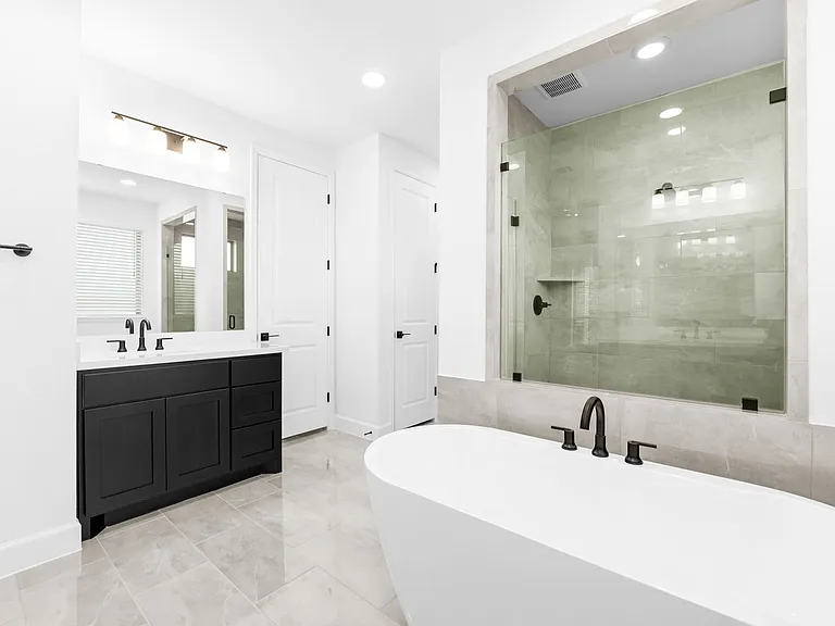 310 Barton Crk — Photo 29