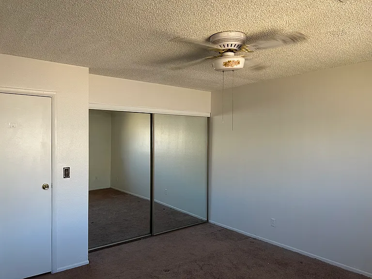 Hidden Valley Dr — Photo 18
