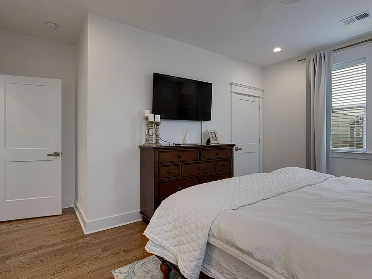 6108 California Ave — Photo 27
