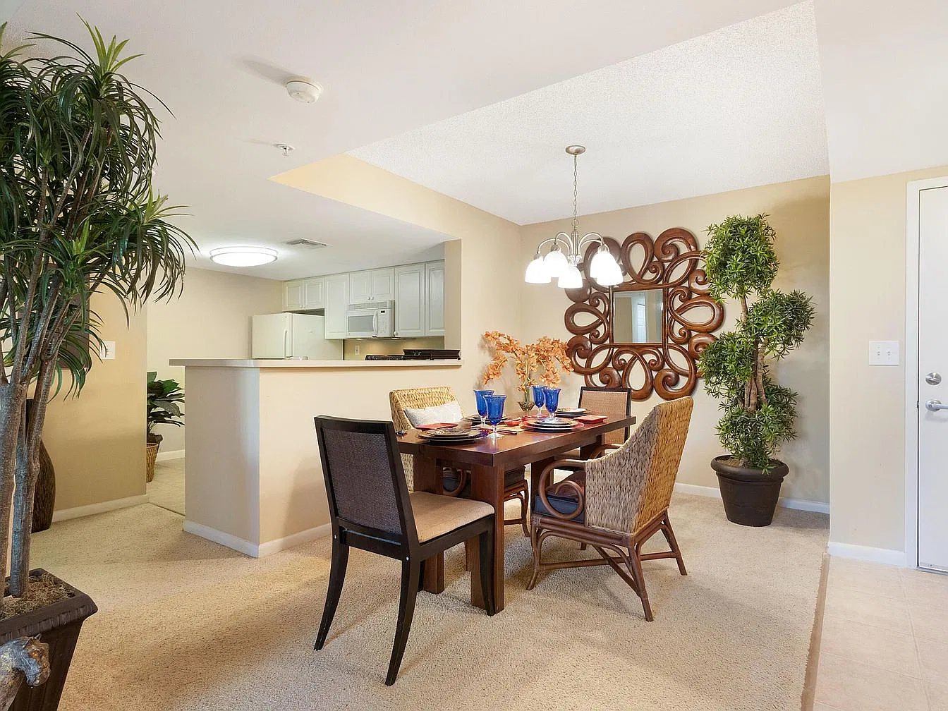 2 bed, 1153 sqft, $2,800 — Photo 2