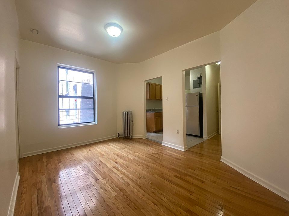 1st image of 15 Wadsworth Ave APT 3E