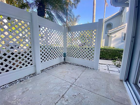 4th image of 9802 Nickels Blvd APT 901