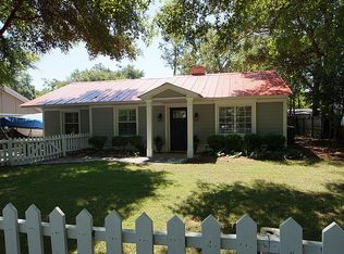 611 McCants Dr, Mount Pleasant, SC 29464