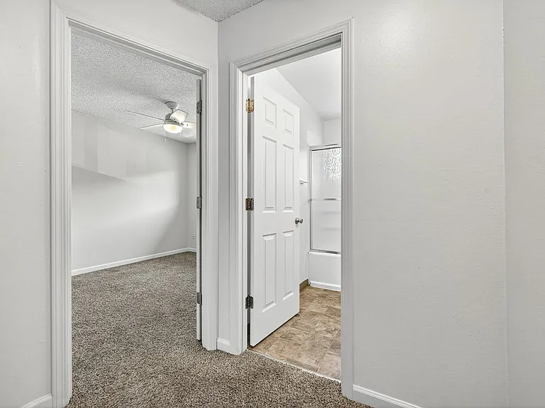 230 Lincoln St — Photo 13