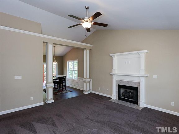 5th image of 45 Pamela Ln