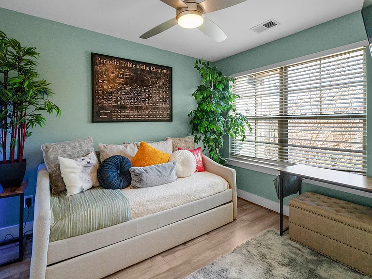 2555 Tranquil Oak Pl — Photo 17