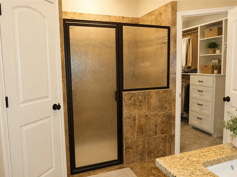 2129 Chestnut Oak Cir — Photo 11