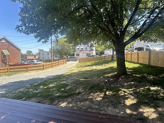 3rd image of 7618 Cypress Ave