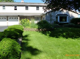 421 Pleasant Dr, Schaumburg, IL 60193