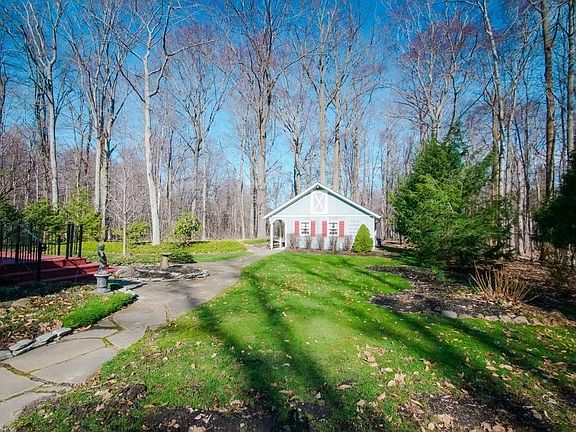 2nd image of 68 E Bel Meadow Ln