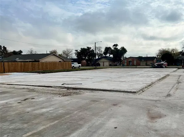 6303 Bramley Dr, Pasadena, TX 77503