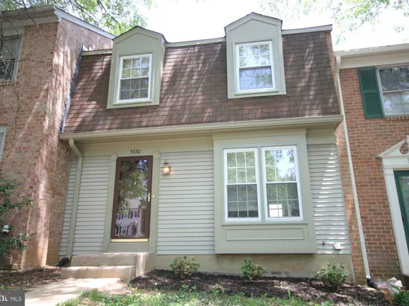 3920 Bradwater St, Fairfax, VA 22031