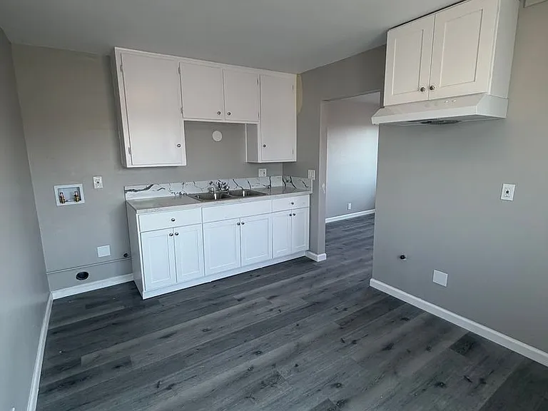 5712 Priory St — Photo 20