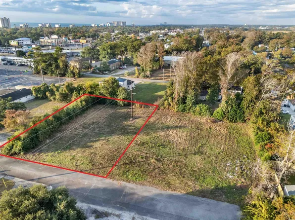 1011 30th Ave. S, Atlantic Beach, SC 29582