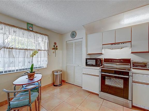 2nd image of 3213 NW 85th Ave #3213