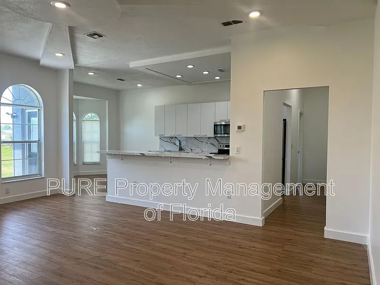 14232 SW 8th Ave — Photo 24