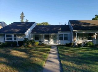 32 Freedom Ln, Coram, NY 11727