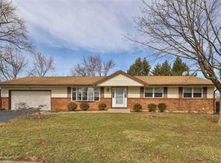 1351 Heather Cir E, Macungie, PA 18062