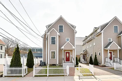 21 Antwerp St Photo 1